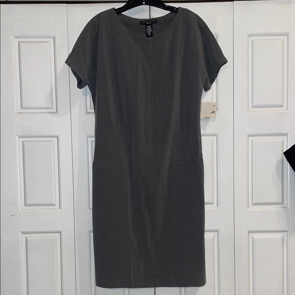 🛑SOLD🛑 Apostrophe Gray Sheath Dress. - Picture 2 of 9